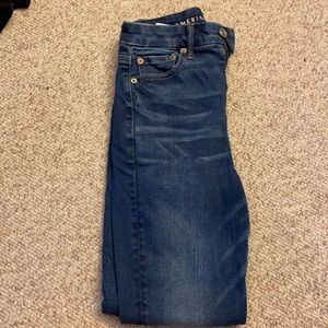 No rip skinny jeans